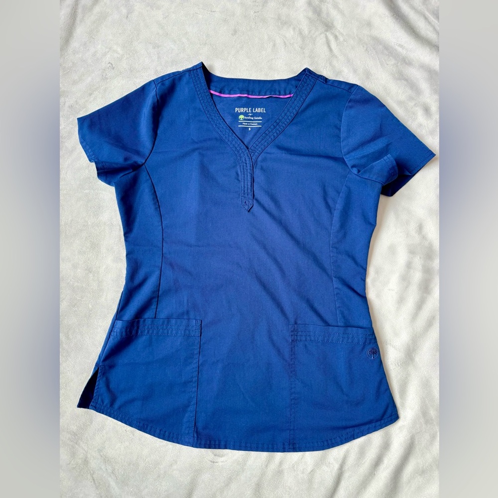 Navy - Jane’s Y-Neck - Healing Hands Purple Label Scrub Top -Size Small.